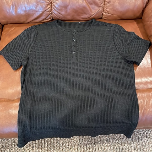 NEW ChArmkp R Shirt || Size XL - Picture 3 of 8